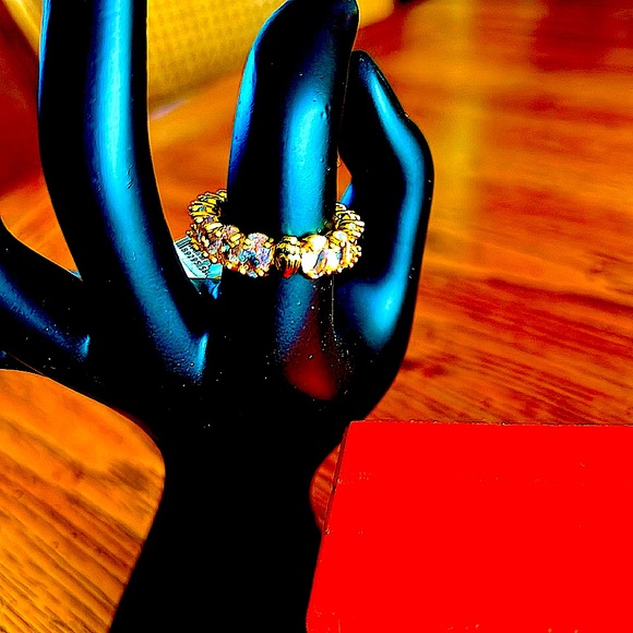 🌺NWTIBKurtGeigerLondonSparklingRhinestonesonesInfinityBand.signatureEagleHeadS:7 - Picture 2 of 10